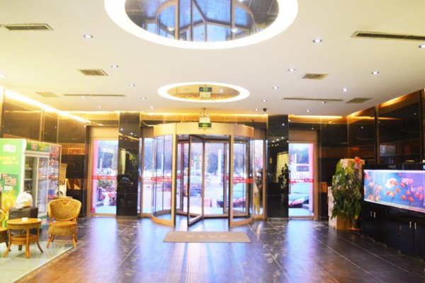 成都男士养生新风尚:洗桑拿敲背体验推荐(成都男士spa推背) 成都男士养生新风尚:洗桑拿敲背体验推荐(成都男士spa推背)